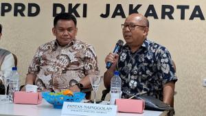Dirut-Jakpro-Iwan-Takwin-bersama-Anggota-DPRD-DKI-Jakarta-Pantas-Nainggolan-saat.jpg