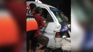 JAKLINGKO-TABRAK-MOTOR-DI-CENGKARENG.jpg