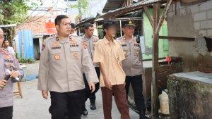 Jajaran-Polres-Metro-Jakarta-Barat-mengantarkan-11-pelajar-yang-terlibat-melakukan-tawuran.jpg
