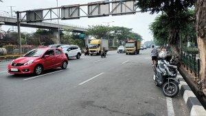 Jalan-Mayjen-Sutoyo-lokasi-pengendara-sepeda-motor-dianiaya-pria-bersenjata-api.jpg
