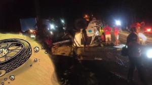 KECELAKAAN-DI-SALATIGA-truk-pakan.jpg
