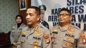 Kapolres-Metro-Jakarta-Timur-Kombes-Leonardus-Simarmata-saat-memberi-keterangan-Selasa-952023.jpg