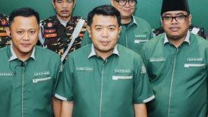 Ketua-LBH-PP-GP-Ansor-Dendy-Zuhairil-Finsa-tengah-berharap-transis.jpg