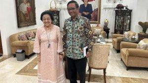 Ketua-Umum-PDIP-Megawati-Soekarnoputri-bertemu-Mahfud-MD-di-Teuku-Umar-Selasa-17102023.jpg