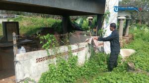 Makam-etnis-keturunan-Tionghoa-yang-dijadikan-tempat-asusila-sejoli-di.jpg