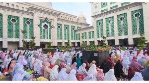 Masjid-Raya-Jakarta-Islamic-Centre-Koja-Jakarta-Utara-melaksanakan-Salat-Idulfitri.jpg