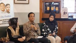 Pakar-Komunikasi-Politik-Gun-Gun-Heryanto-menanggapi-jalannya-100-hari.jpg