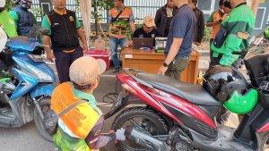 Pelaksanaan-uji-emisi-dalam-uji-coba-penindakan-terhadap-kendaraan.jpg