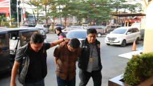 Pelaku-pencurian-mobil-mewah-saat-digiring-di-Polres-Metro-Jakarta-Selatan-Selasa-592023.jpg