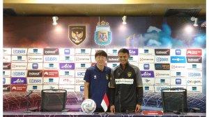 Pelatih-Timnas-Indonesia-Shin-Tae-yong-dan-Dimas-Drajad-Minggu-1862023.jpg