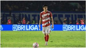 Pemain-terbaik-Liga-1-20232024-Francisco-Rivera.jpg