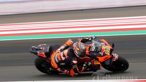 Pembalap-dari-tim-Red-Bull-KTM-Factory-Racing-Brad-Binder.jpg