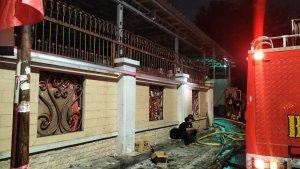 Pemenangan-Caleg-PDIP-Darmadi-Durianto-yang-terbakar-di-Sunter-Jaya-Tanjung-Priok.jpg