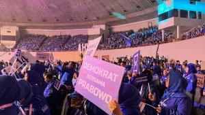 Peserta-Rapimnas-Partai-Demokrat-membawa-tulisan-dukungan-k.jpg