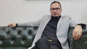 Politisi-Gerindra-sekaligus-Ketua-Umum-Advokat-Lingkar-Nusantara-Lisan.jpg