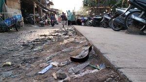 Proyek-peninggian-jalan-di-kawasan-Muara-Baru-tepatnya-di-Jalan-Kebon-Tebu.jpg