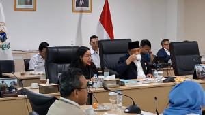 Rapat-Pansus-KTR-di-ruang-kerja.jpg