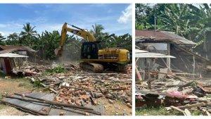 Rumah-siswa-SMK-JND-17-pembunuh-satu-keluarga-di-Kalimantan-Timur-akhirnya-dirobohkan.jpg