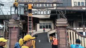 SAMPAH-BEKAS-PEMBAKARAN.jpg