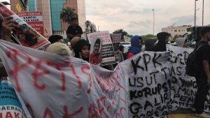 Sejumlah-orang-yang-tergabung-dalam-Petisi-Masyarakat-Jakarta-Anti-Korupsi-PMJAK.jpg