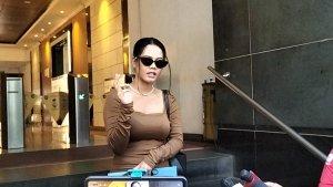 Selebgram-Siskaeee-saat-diwawancarai-setelah-rampung.jpg