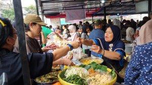 Suasana-pasar-Ramadan-Benhil-berbuka-puasa.jpg