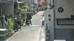 Tangkapan-layar-CCTV-ketika-komplotan-maling-bersenjata-api-menembak-Amir-Syarifudin-75-dl-Ja.jpg
