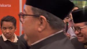 Tangkapan-layar-saat-komplotan-copet-beraksi-di-depan-Gubernur-DKI-Jakarta-Pramono.jpg