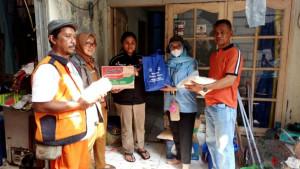 WARGA-KENA-LONGSOR-DI-CIPAYUNG.jpg