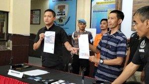 Wakasat-Reskrim-Polres-Metro-Jakarta-Selatan-Kompol-Henrikus-Yossi-penipuan-online.jpg