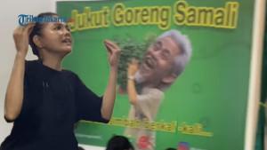 Warung-Jukut-Goreng-Samali-Milik-Epy-Kusnandar-dan-Karina-Ranau.jpg