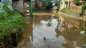 banjir-luapan-kali-item-merendam-permukiman-warga-cililitan.jpg