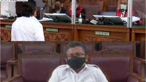 ferdy-sambo-saat-majelis-hakim-membacakan-vonis-putusan-di-pengadilan-negeri-jakarta-selatan.jpg