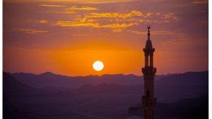 ilustrasi-muharram-senja-sore-bulan-magrib.jpg