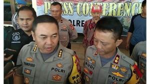 kabid-humas-polda-jabar-kombes-trunoyudo-wisnu-andiko.jpg