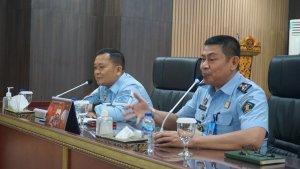 pimpinan-rapat-koordinasi-kemenkumham-sumsel.jpg