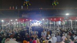 ribuan-pedagang-doa-bersama-menyambut-revitalisasi-pasar-induk-kramat-jati.jpg