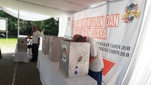 simulasi-pencobloasan-pilkada_20180621_100501.jpg