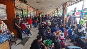 suasana-terminal-kalideres-jelang-pada-masa-mudik-lebaran-2022-sabtu.jpg