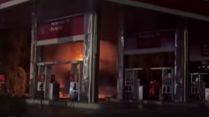 truk-tangki-kemanggisan-terbakar.jpg