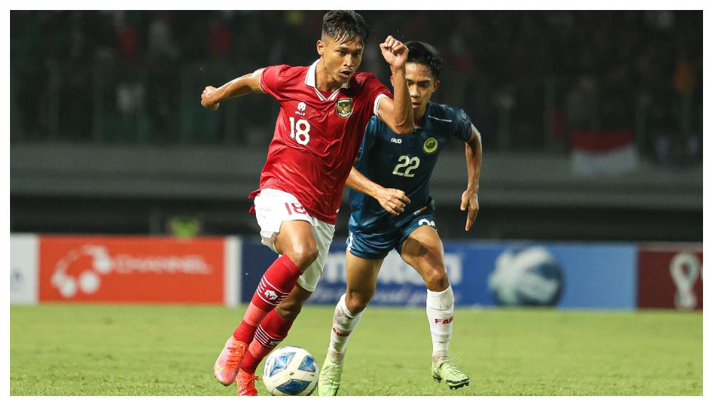 jakarta/Alfriyanto-Nico-Saputro-pemain-Persija-yang-kini-bermain-untuk-Timnas-Indonesia-U-19.jpg