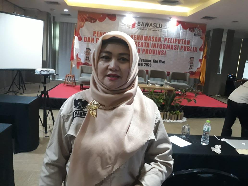 Anggota-Bawaslu-DKI-Jakarta-Sitti-Rakhma-di-kantornya-Selasa-732023.jpg