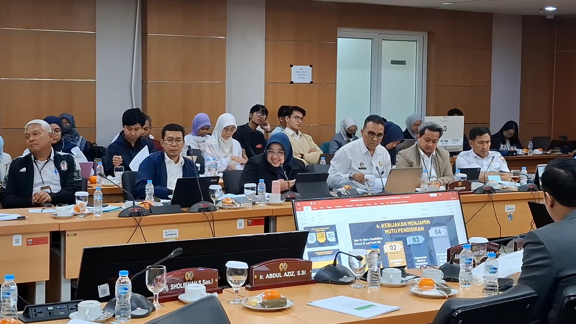 Pansus Penyelenggara Pendidikan DPRD DKI Kebut Pembahasan Raperda, Target Rampung September 2025