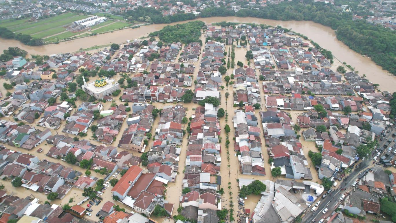 BANJIR-BEKASI-Foto-pantauan-udara-kondisi-banjir-di-Kota-Bekasi-1.jpg