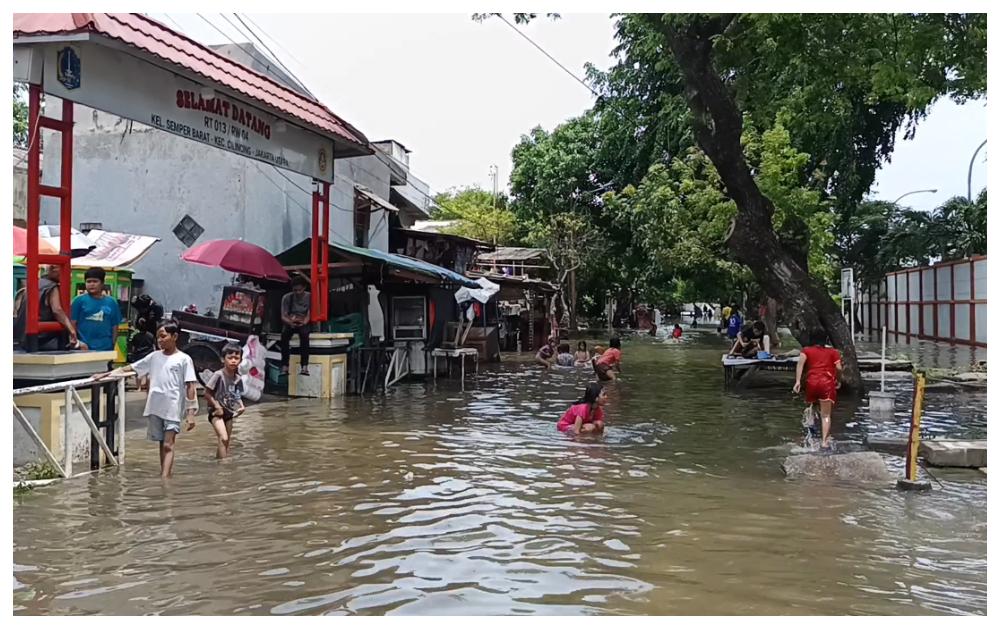 BANJIR-Pemukiman-warga-di-kawasan-Semper-Barat-Cilincing-Jakarta-Utara.jpg