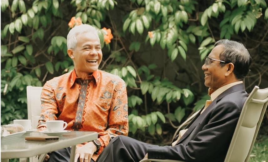 Bakal-Capres-Ganjar-Pranowo-dengan-Menko-Polhukam-Mahfud-MD.jpg