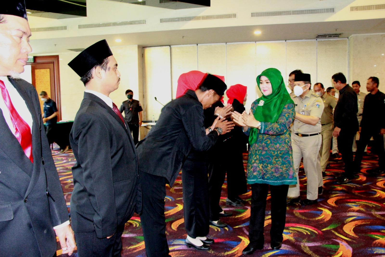 Bawaslu-DKI-Jakarta-melantik-anggota-panwaslu-tingkat-kelurahan-untuk-Pemilu-2024-Senin-622023.jpg