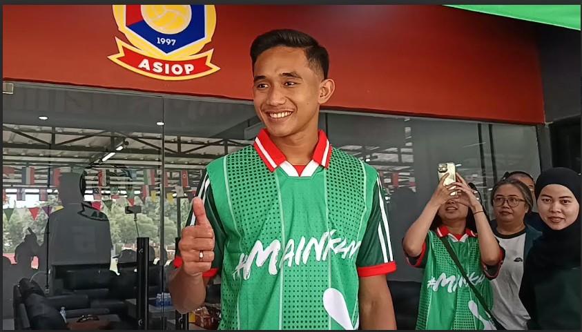 Bek-Timnas-Indonesia-Rizky-Ridho-mengenang-masa-kecilnya.jpg