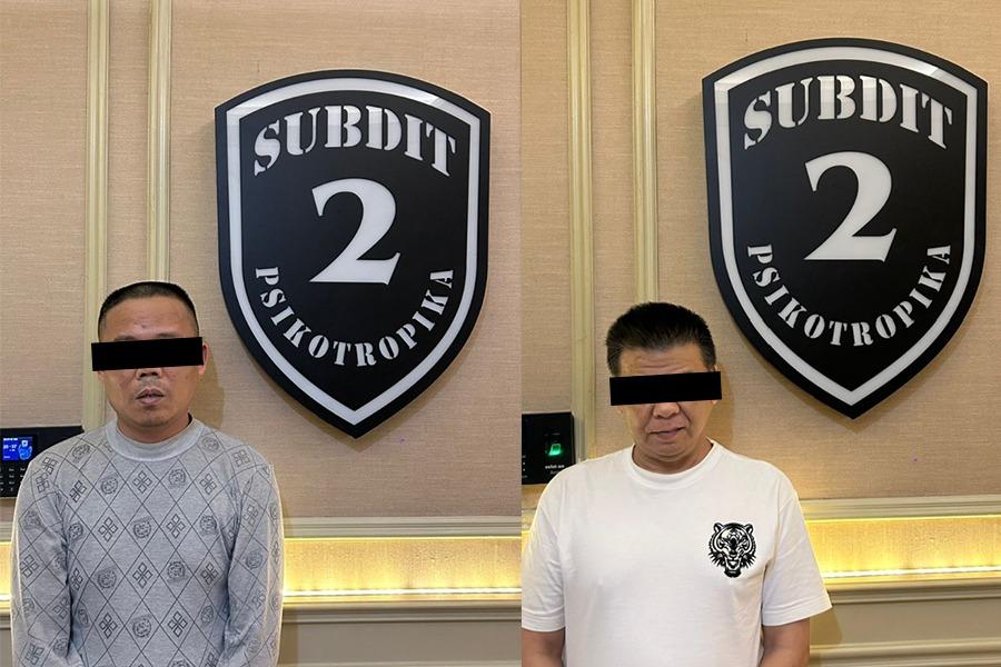 Dua-tersangka-kasus-narkoba-berinisial-D-dan-HW-yang-ditangkap-Polda-Metro-Jaya.jpg