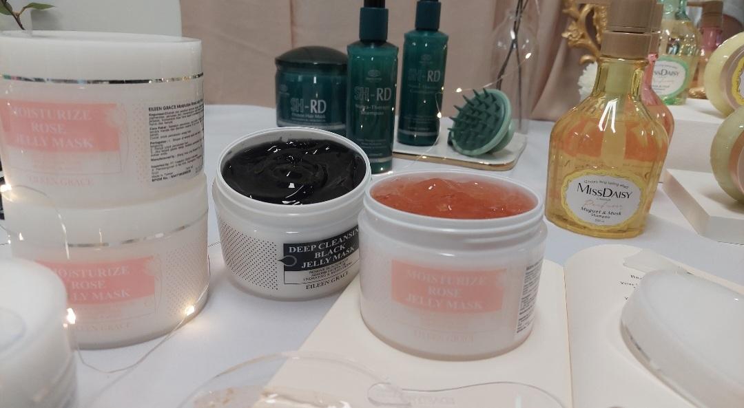 Eileen Grace Tawarkan Sensasi Unik Masker Wajah Bertekstur Jelly, Sudah Coba?